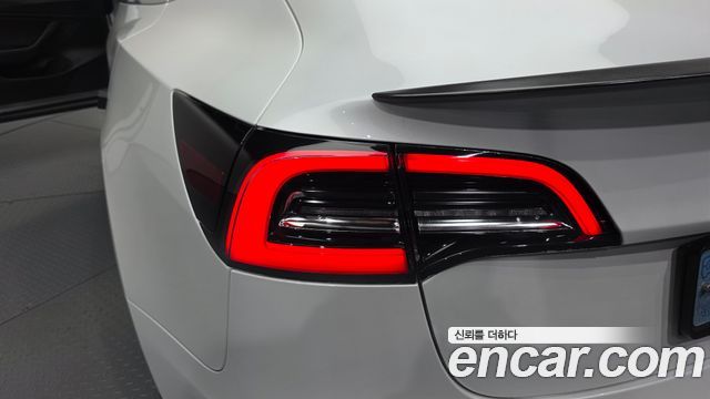 Tesla Model 3 Long Range AWD 2020 — фото 23