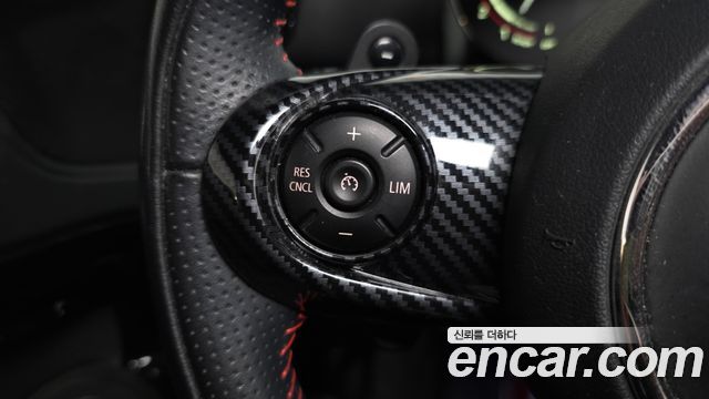 MINI Cooper S Countryman JCW 2nd 2021 — фото 31