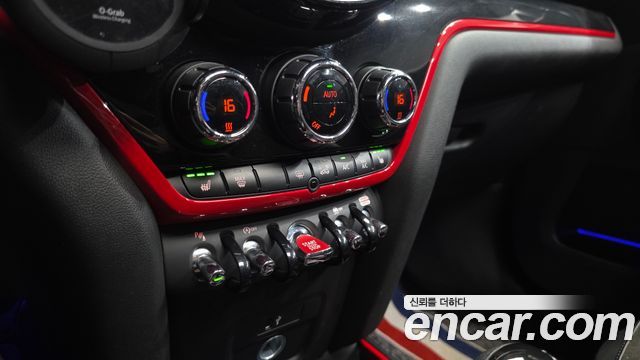 MINI Cooper S Countryman JCW 2nd 2021 — фото 34