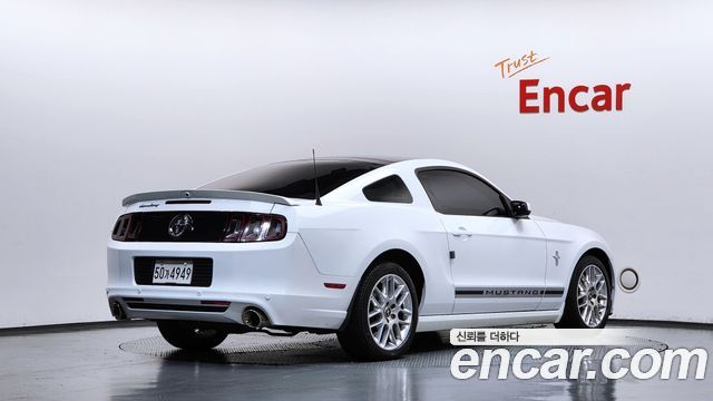Ford Mustang Coupe 2014 — фото 2