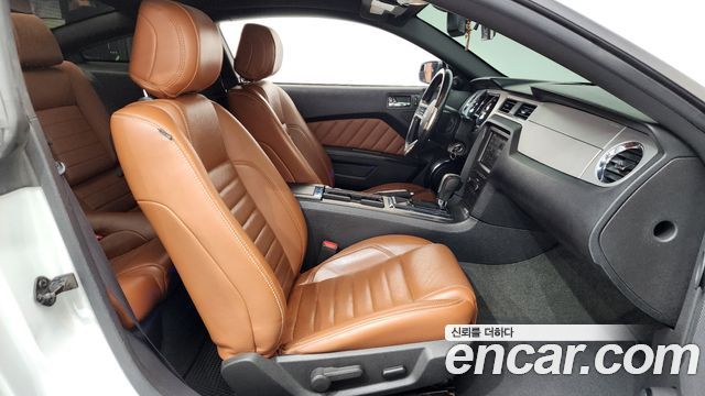 Ford Mustang Coupe 2014 — фото 11