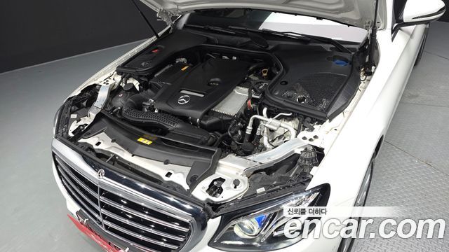 Mercedes-Benz E-Class (W213) E300 Exclusive 2018 — фото 6
