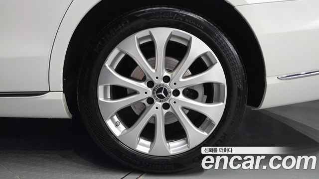 Mercedes-Benz E-Class (W213) E300 Exclusive 2018 — фото 27