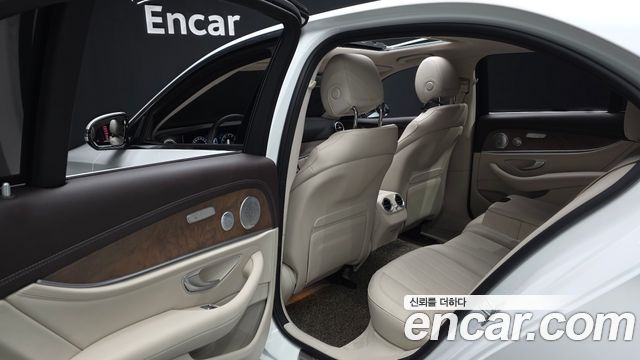 Mercedes-Benz E-Class (W213) E300 Exclusive 2018 — фото 32
