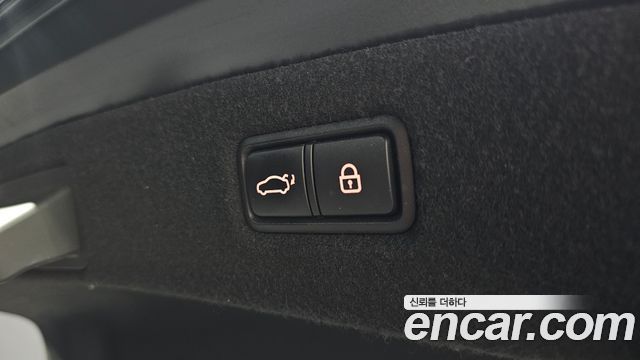Genesis G90 5.0 AWD Prestige 2020 — фото 16