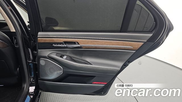 Genesis G90 5.0 AWD Prestige 2020 — фото 25