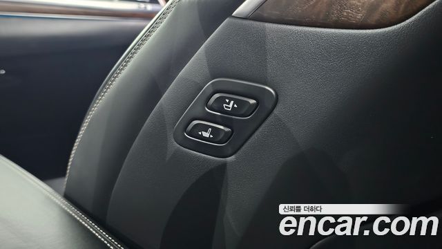 Genesis G90 5.0 AWD Prestige 2020 — фото 27