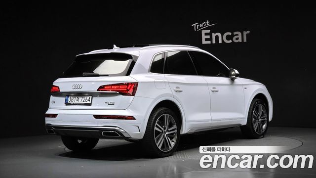 Audi Q5 (FY) 40 TDI Quattro Premium 2023 — фото 2
