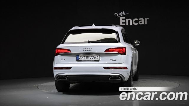 Audi Q5 (FY) 40 TDI Quattro Premium 2023 — фото 4