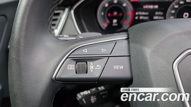 Audi Q5 (FY) 40 TDI Quattro Premium 2023 — фото 32