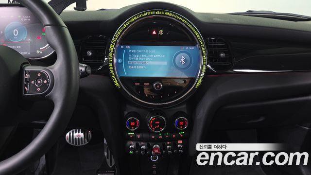 MINI Cooper Classic Plus 3rd 2024 — фото 18
