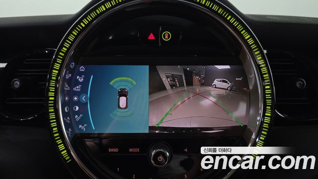MINI Cooper Classic Plus 3rd 2024 — фото 20