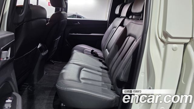 KG Mobility (SsangYong) Rexton Sports Khan Diesel 2.2 4WD Prestige (Leaf) 2021 — фото 11