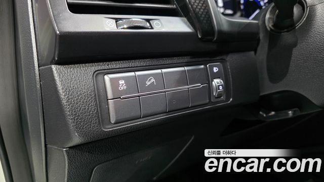 KG Mobility (SsangYong) Rexton Sports Khan Diesel 2.2 4WD Prestige (Leaf) 2021 — фото 12