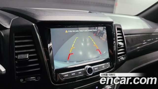 KG Mobility (SsangYong) Rexton Sports Khan Diesel 2.2 4WD Prestige (Leaf) 2021 — фото 15