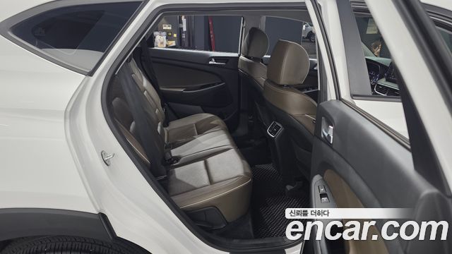 Hyundai Tucson Diesel 2.0 2WD Modern 2019 — фото 12