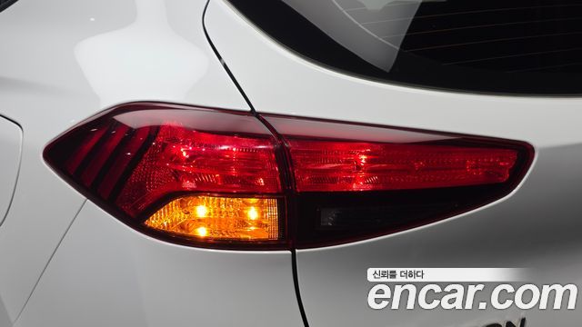 Hyundai Tucson Diesel 2.0 2WD Modern 2019 — фото 23