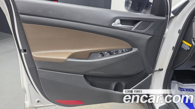 Hyundai Tucson Diesel 2.0 2WD Modern 2019 — фото 24