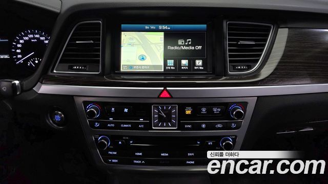 Genesis G80 3.3 GDI Luxury 2018 — фото 15