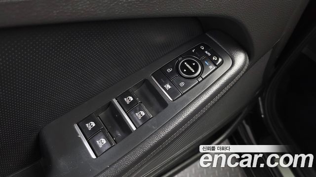 Genesis G80 3.3 GDI Luxury 2018 — фото 28