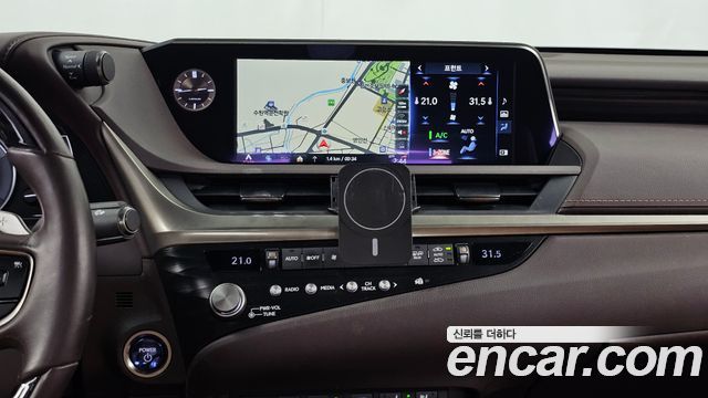 Lexus ES300h (VII) Luxury Plus 2021 — фото 14