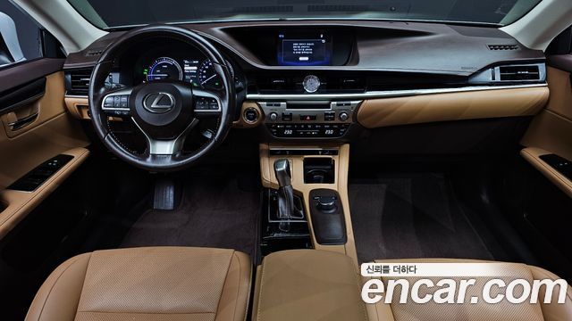 Lexus ES300h premium XV60 2016 — фото 7