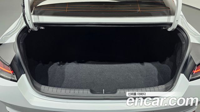 Hyundai Avante (CN7) 1.6 Inspiration 2023 — фото 18