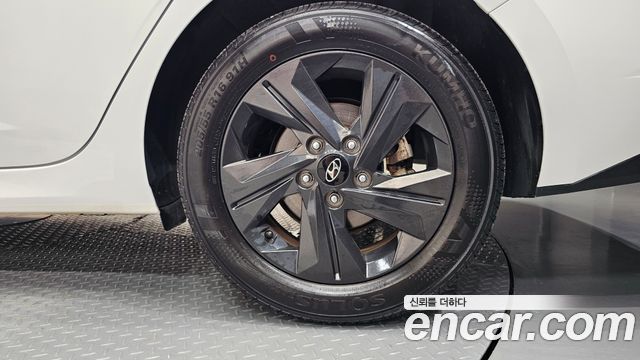 Hyundai Avante (CN7) 1.6 Inspiration 2023 — фото 21