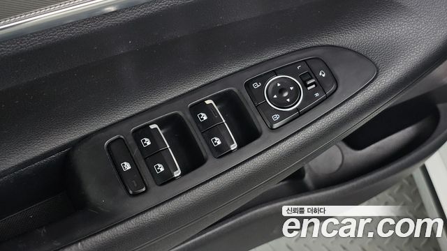 Hyundai Grandeur (IG) 3.0 LPi Rent Car Premium 2022 — фото 30