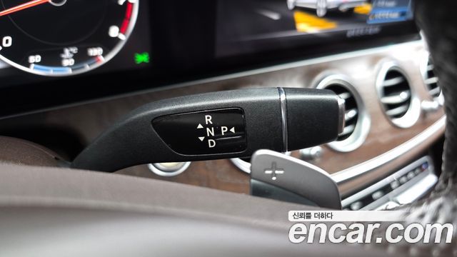 Mercedes-Benz E-Class (W213) E300 Exclusive 2017 — фото 9