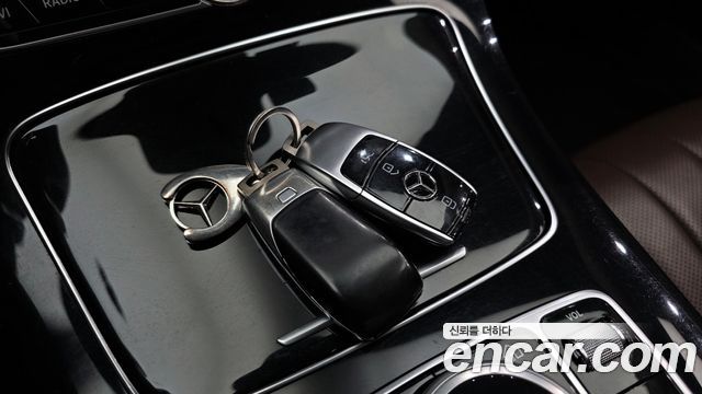 Mercedes-Benz E-Class (W213) E300 Exclusive 2017 — фото 18