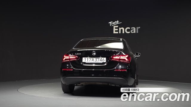 Mercedes-Benz A-Class (W177) A220 Sedan 2020 — фото 4