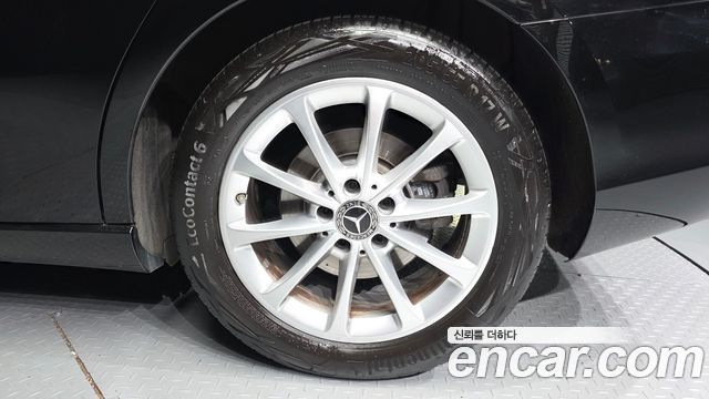 Mercedes-Benz A-Class (W177) A220 Sedan 2020 — фото 21