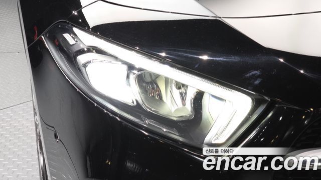 Mercedes-Benz A-Class (W177) A220 Sedan 2020 — фото 22