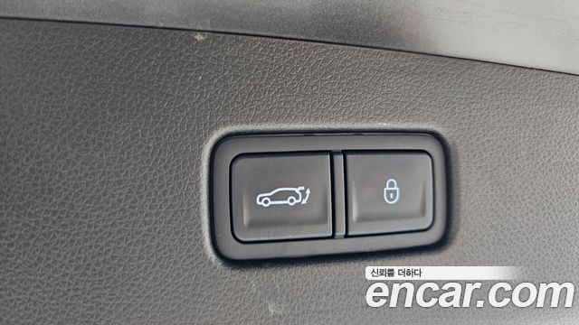 Genesis GV70 2.5T Gasoline 2WD 2025 — фото 17