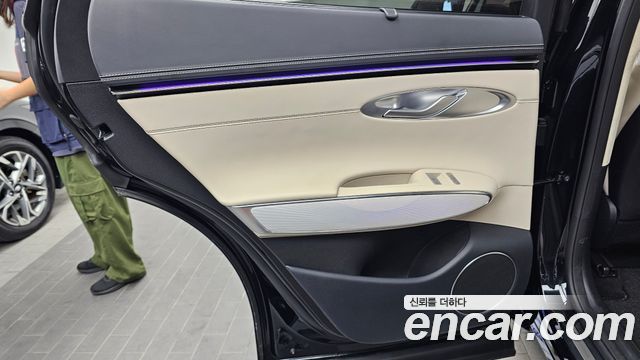 Genesis GV70 2.5T Gasoline 2WD 2025 — фото 25