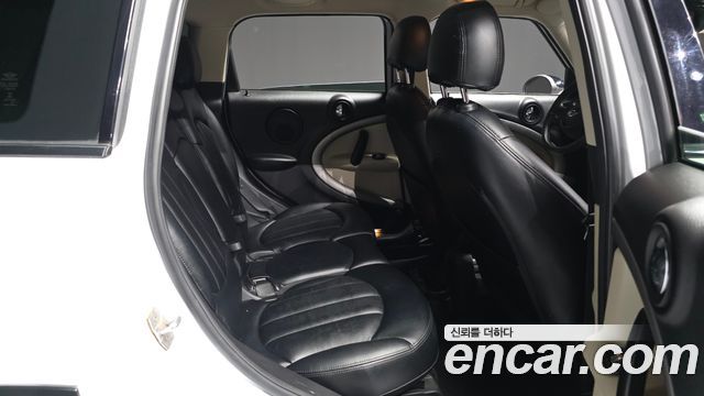 MINI Cooper D Countryman Standard 1st 2015 — фото 12
