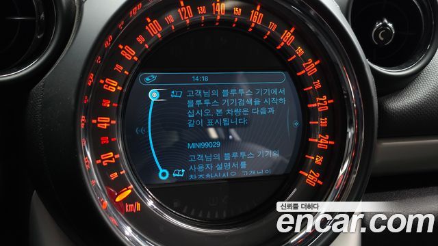 MINI Cooper D Countryman Standard 1st 2015 — фото 15