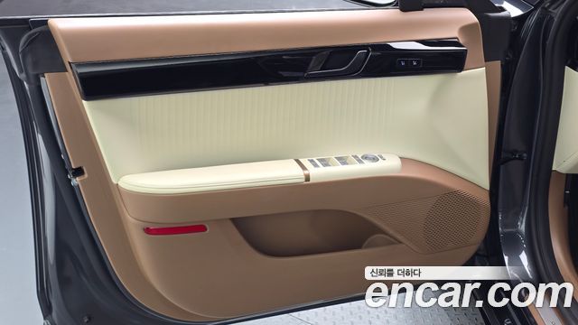 Hyundai Grandeur Hybrid (GN7) Calligraphy 2023 — фото 24
