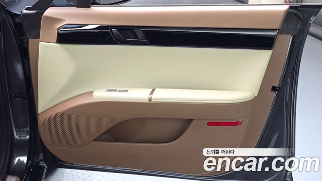 Hyundai Grandeur Hybrid (GN7) Calligraphy 2023 — фото 25