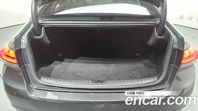 Genesis G80 3.3 GDI Luxury 2018 — фото 16