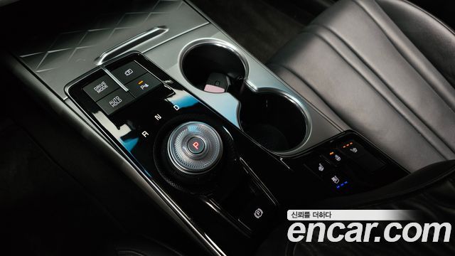 Kia K8 2.5 Gasoline 2WD Noblesse Light 2023 — фото 9