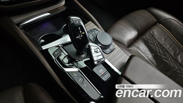 BMW 6 Series GT (G32) 630d xDrive M Sport 2020 — фото 9