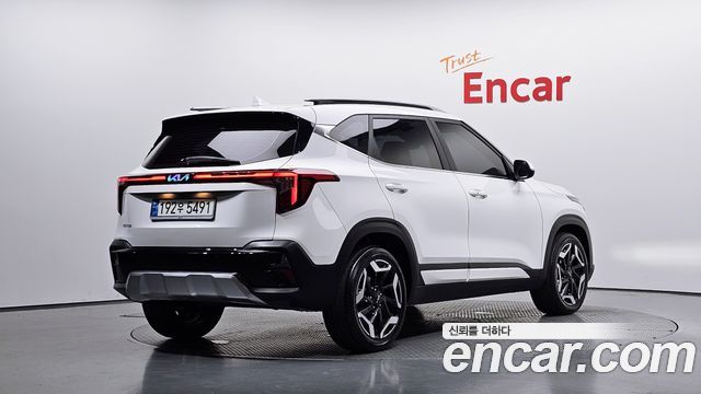 Kia Seltos Gasoline 2.0 2WD Signature 2023 — фото 2