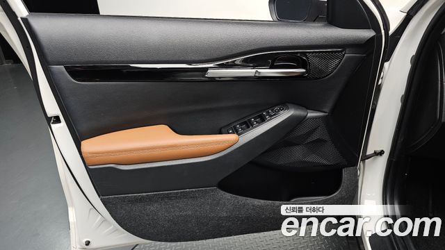 Kia Seltos Gasoline 2.0 2WD Signature 2023 — фото 24