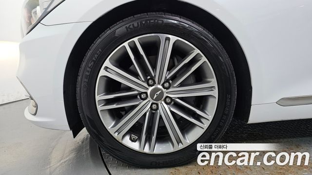 Genesis G80 3.3 GDI AWD Luxury 2017 — фото 5