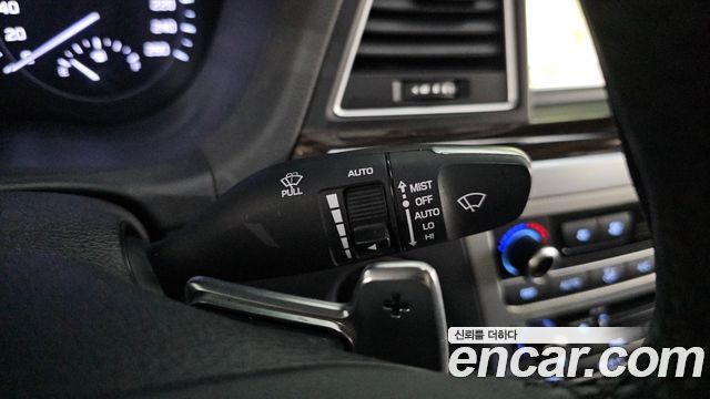 Genesis G80 3.3 GDI AWD Luxury 2017 — фото 28