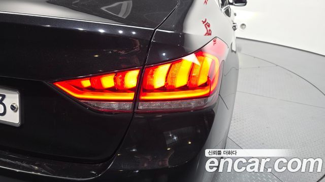 Genesis G80 3.8 GDI AWD Prestige 2018 — фото 23