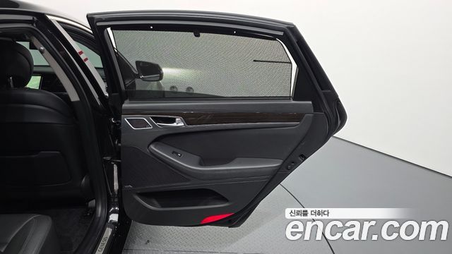 Genesis G80 3.8 GDI AWD Prestige 2018 — фото 25