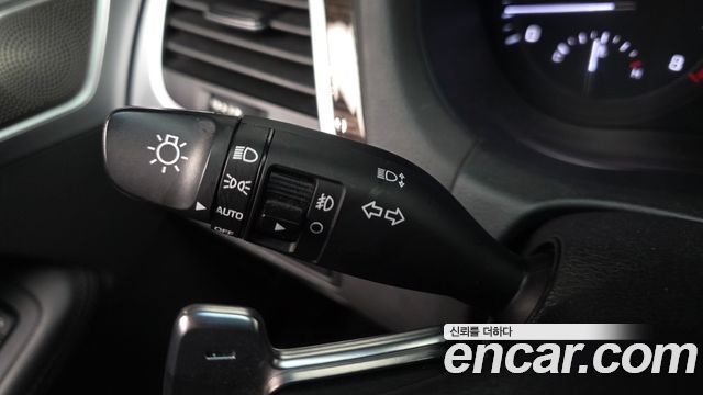 Genesis G80 3.8 GDI AWD Prestige 2018 — фото 31